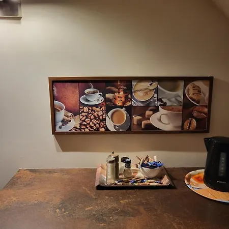 Na Przedmiesciach Radzymina Z Prywatnym Parkingiem I Ogrodem Faktura