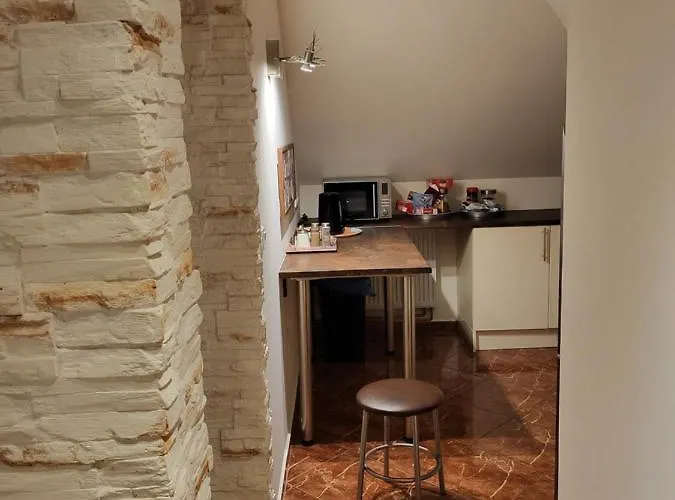 Apartament Na Przedmieściach Radzymina Z Prywatnym Parkingiem I Ogrodem Faktura *