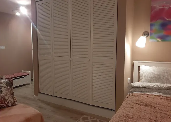 Apartament Na Przedmieściach Radzymina Z Prywatnym Parkingiem I Ogrodem Faktura